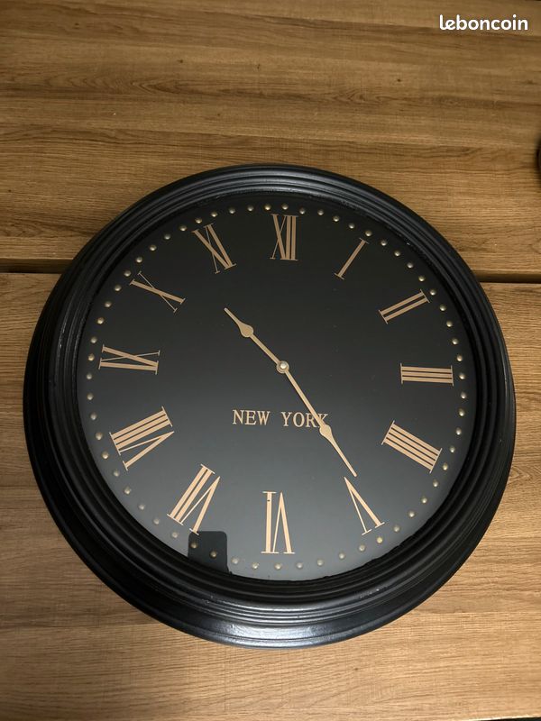 Horloge murale (image 1)