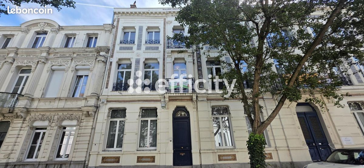 Maison 8 pièces 210 m² · à Douai · 210 m² · 265 000 €