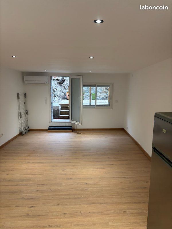 Maison 3 pièces 74 m² · à Maury · 74 m² · 700 €