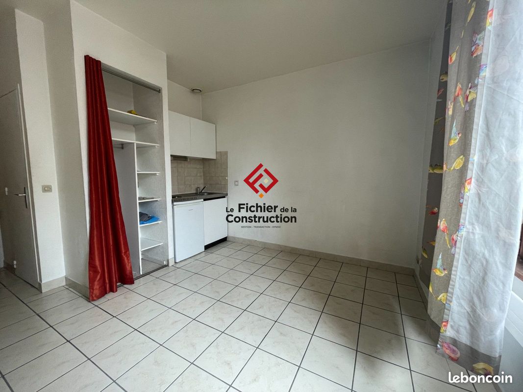 Appartement 1 pièce 16 m² · à Grenoble · 16 m² · 357 €