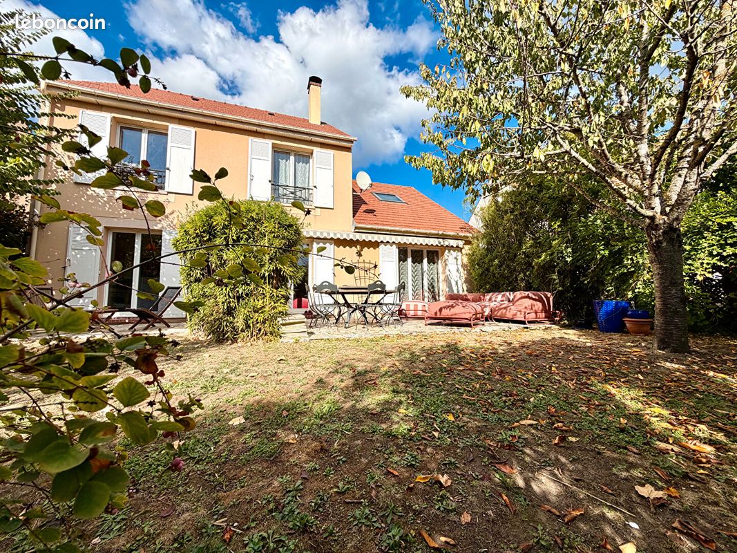 Maison 6 pièces 155 m² · à Argenteuil · 155 m² · 582 000 €
