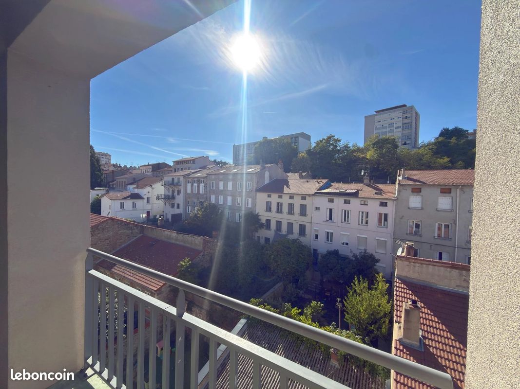 Appartement 3 pièces 56 m² · à Saint-Étienne · 56 m² · 69 900 €