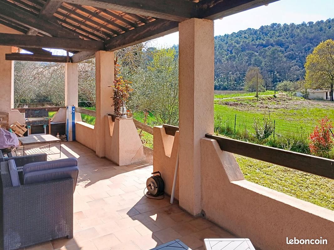Maison 5 pièces 161 m² · à Le Val · 161 m² · 385 000 €