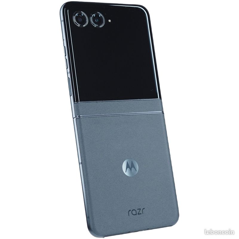 Téléphone portable Motorola Razr 50 256 Go 8 Go ram dual sim XT2453-1 - état correct (image 2)