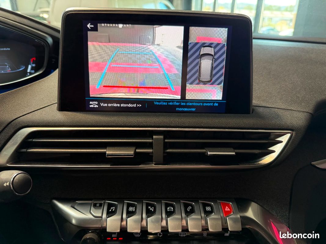 PEUGEOT 3008 165ch GT Line MOTEUR A CHAINE/ Toit ouvrant/ Sièges cuir/Apple Carplay 16880 (image 30)