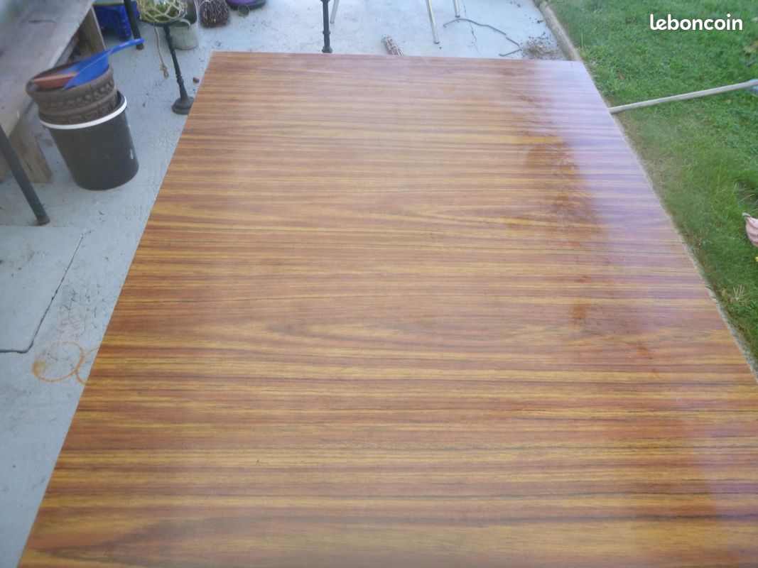 Table vintage plateau formica pieds métal (image 1)