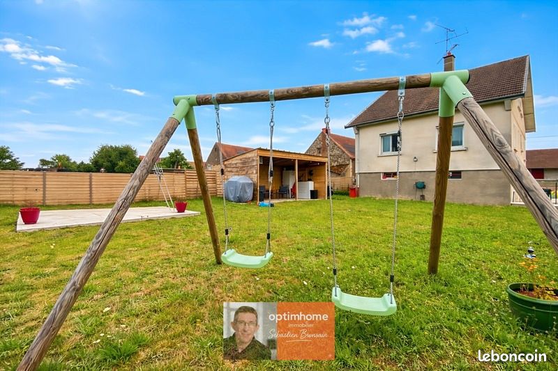 Maison 4 pièces 100 m² · à Les Maillys · 100 m² · 215 000 €