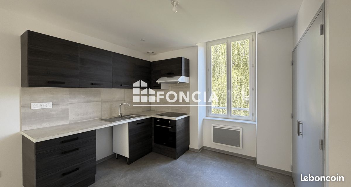 Appartement 3 pièces 77 m² · à Viane · 77 m² · 580 €/mois
