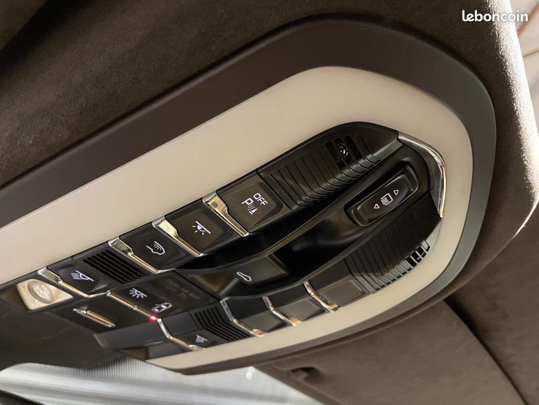 Porsche Cayenne GTS V8 4.2 420CH -TOIT OUVRANT-CAMERA DE RECUL-GARANTIE 12 MOIS- (image 32)