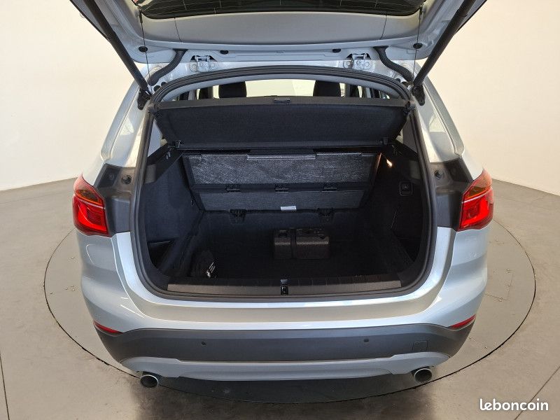 Bmw X1 (F48) Xdrive 2.0 i turbo 192 ch XLine 4x4 / GPS / Caméra / Régulateur / Radar / 1ère m (image 25)