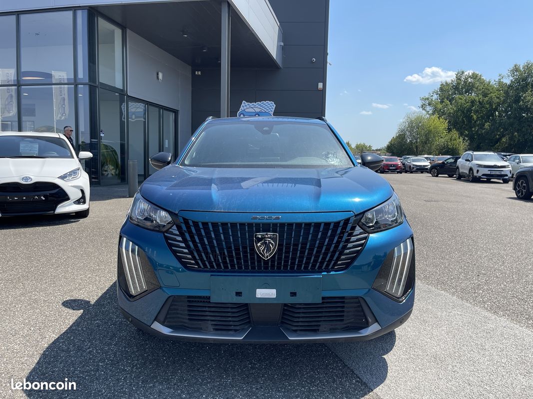 Peugeot 2008 1.2 HYBRID 145CH ALLURE E-DCS6 (image 5)