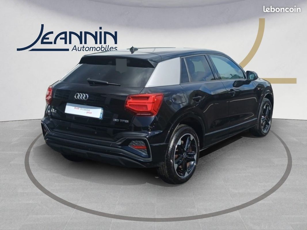 AUDI Q2 35 TFSI 150 S tronic 7 S line (image 5)