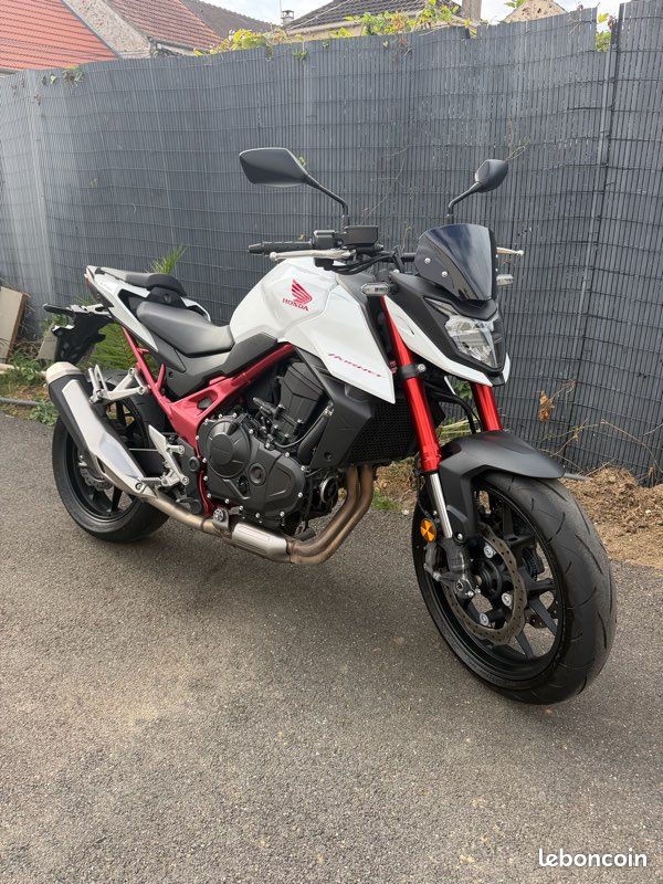Honda hornet 750 (image 1)