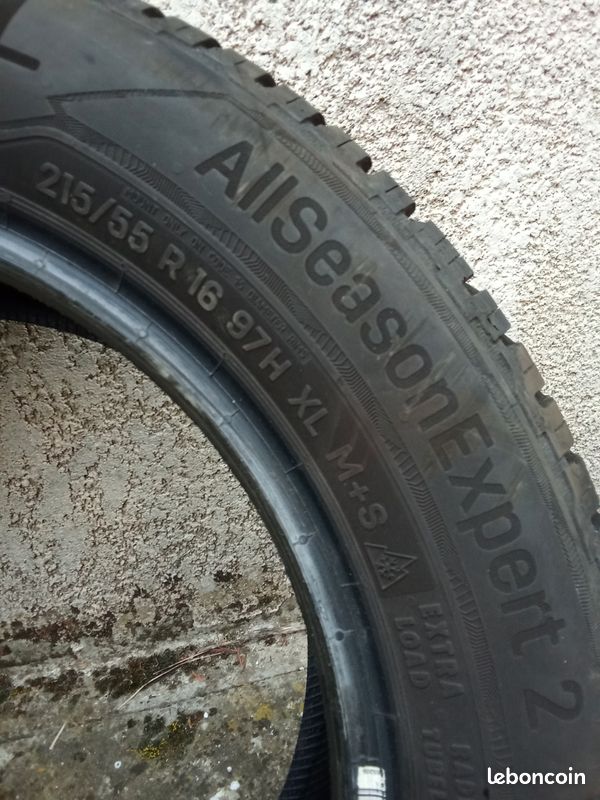 Pneu 215 55 16 (image 2)