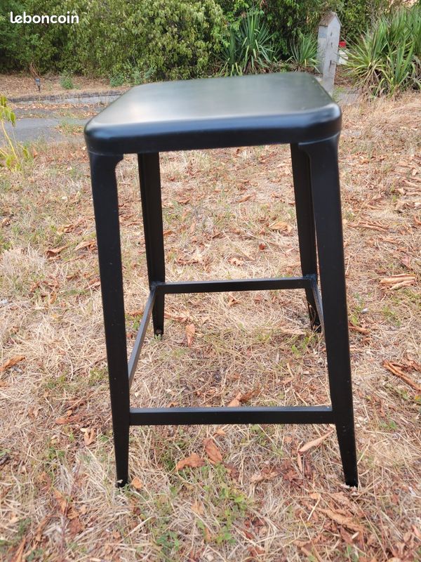 Tabouret bar style industriel (image 1)