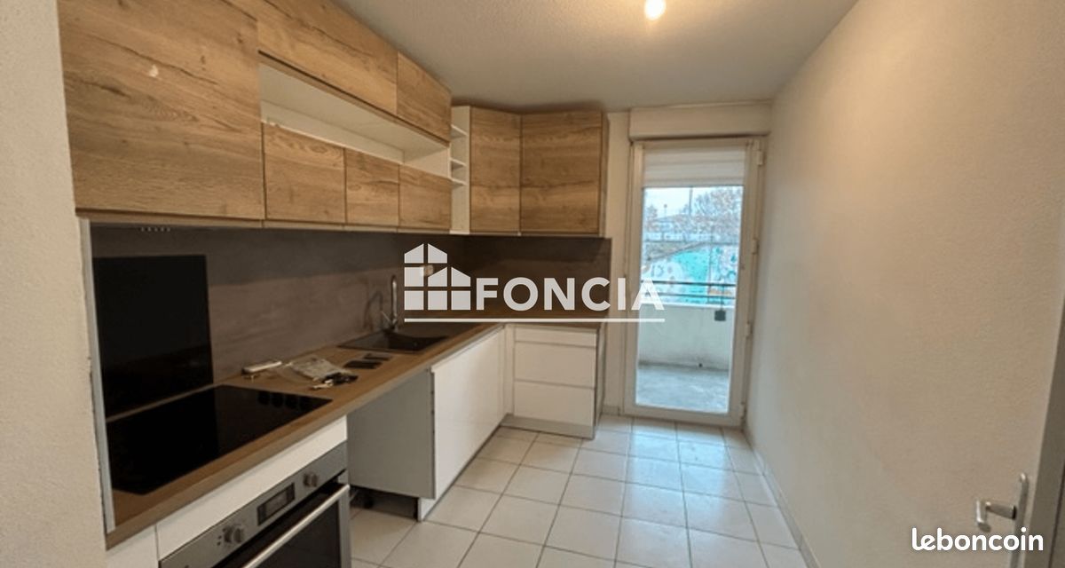 Appartement 4 pièces 84 m² · à Avignon · 84 m² · 875 €