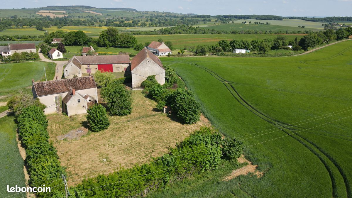 Maison 8 pièces 211 m² · à Varzy · 211 m² · 220 000 €