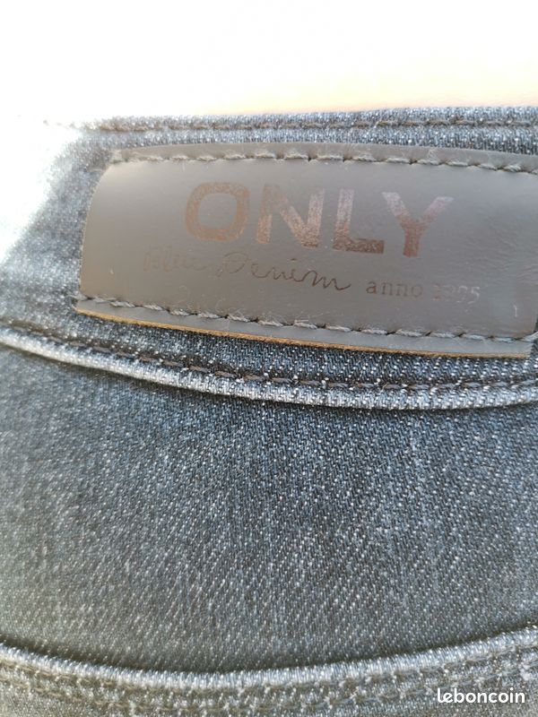Jeans only (image 5)