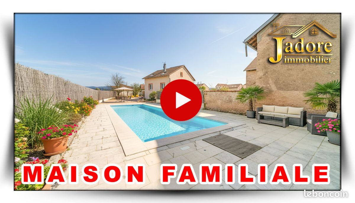Maison 11 pièces 230 m² · à Sainte-Marguerite · 230 m² · 369 000 €