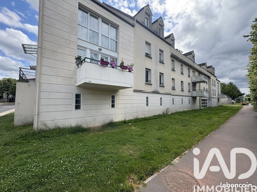 Appartement 2 pièces 45 m² · à Moissy-Cramayel · 45 m² · 930 €