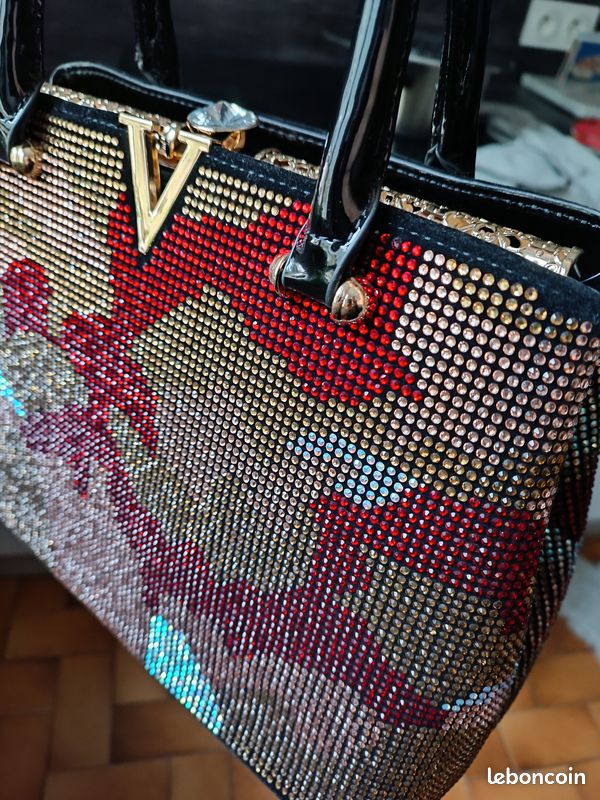 Sac neuf strass (image 1)