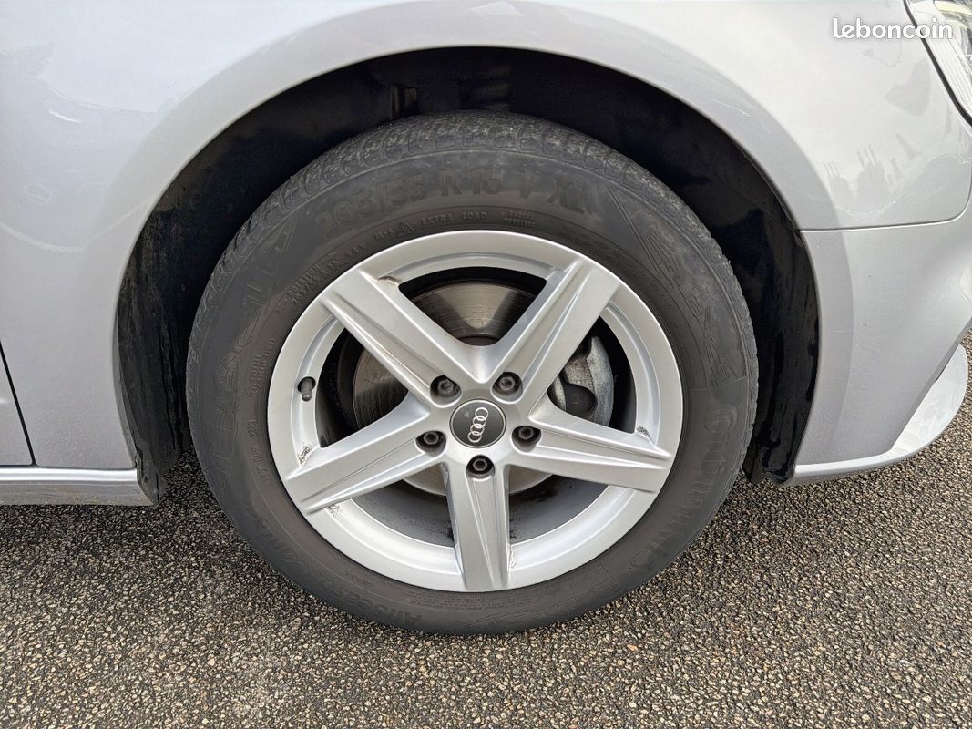 AUDI A3 Sportback 30 TDI 116 Design (image 9)