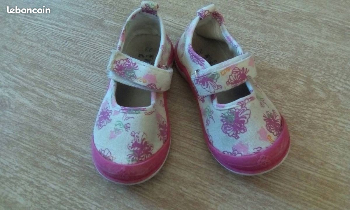 Basket en toile pointure 23 , fille (image 1)
