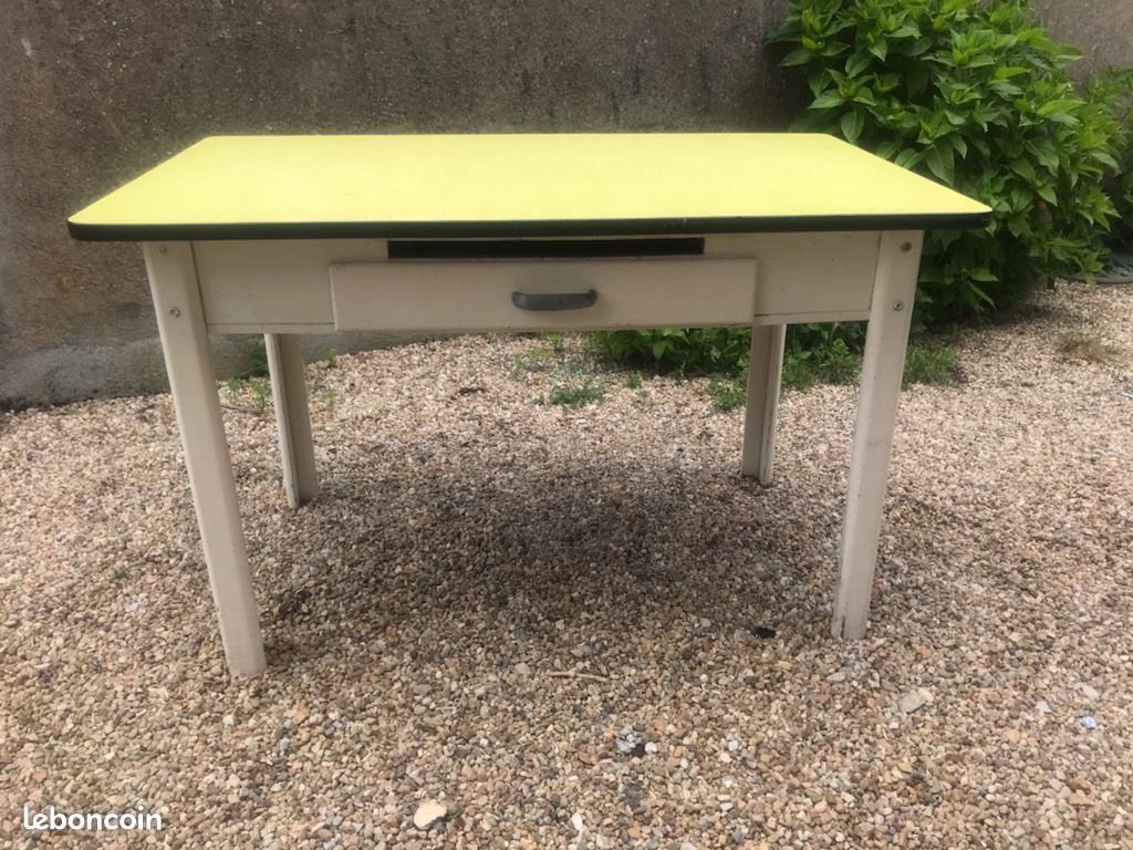 Table (image 1)