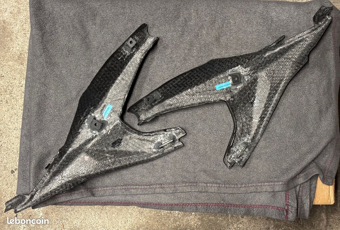 Kit de protection de cadre arrière Ducati Streetfighter 955 V2 (image 3)