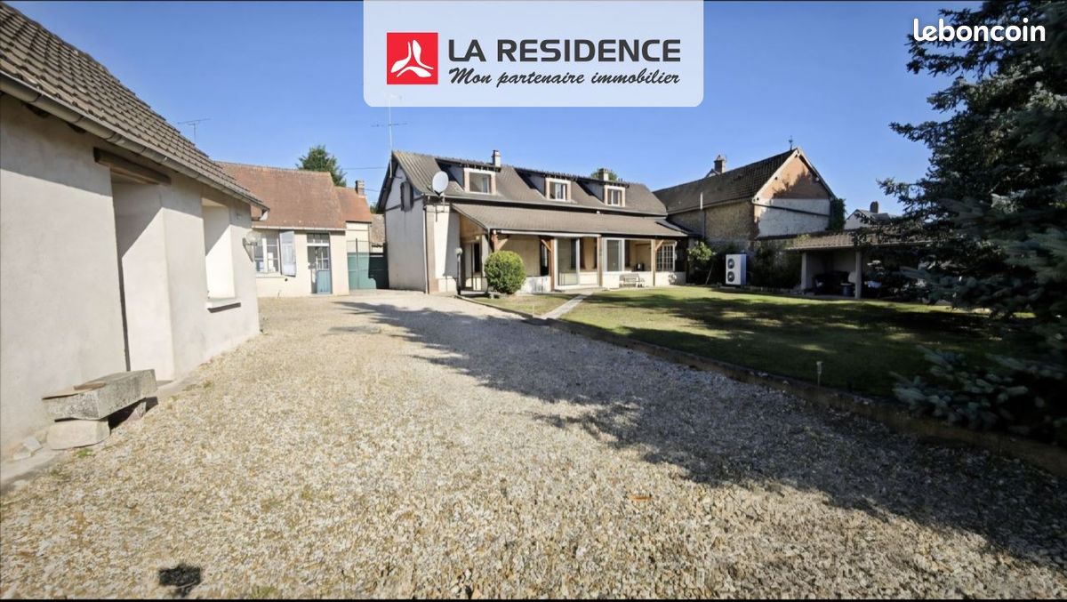 Maison 8 pièces 200 m² · à Ézy-sur-Eure · 200 m² · 287 000 €