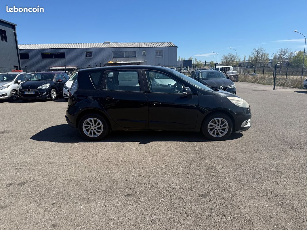 RENAULT SCENIC III dCi 110 FAP eco2 Ovalie (image 8)