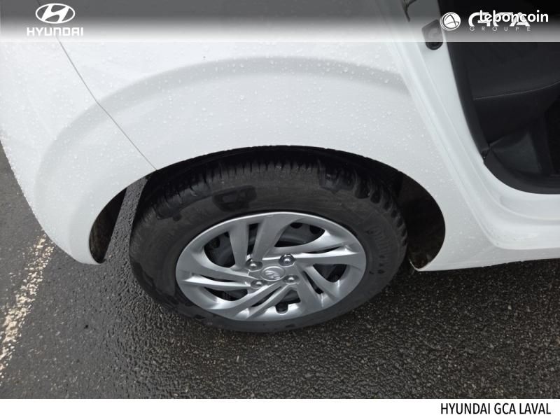 Hyundai i10 1.0 67ch ECO Intuitive (image 8)