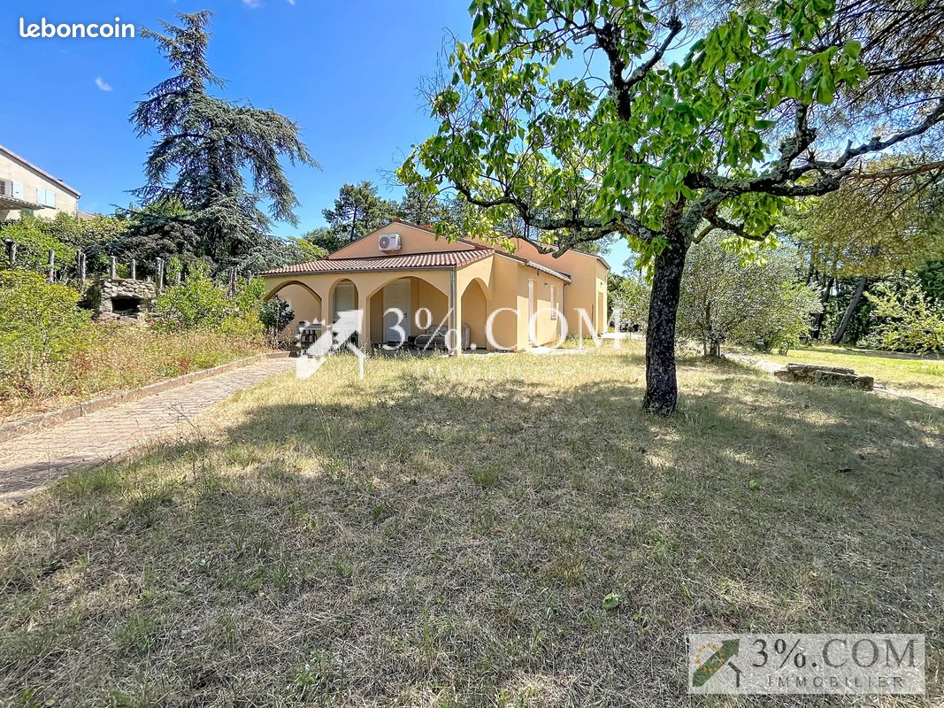 Maison 6 pièces 153 m² · à Ucel · 153 m² · 319 300 €