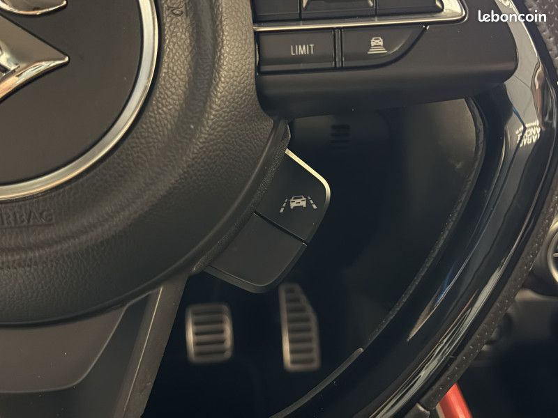 Suzuki SWIFT Sport 1.4L 140CV Essence- Caméra/Jantes 17"/Keyless -Suivi Suzuki -GAR 12M (image 17)