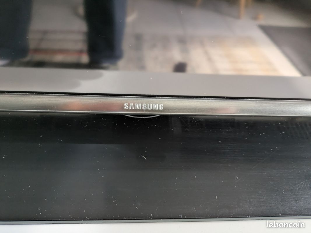 TV Samsung 40" 102cm sans internet intégré (image 7)