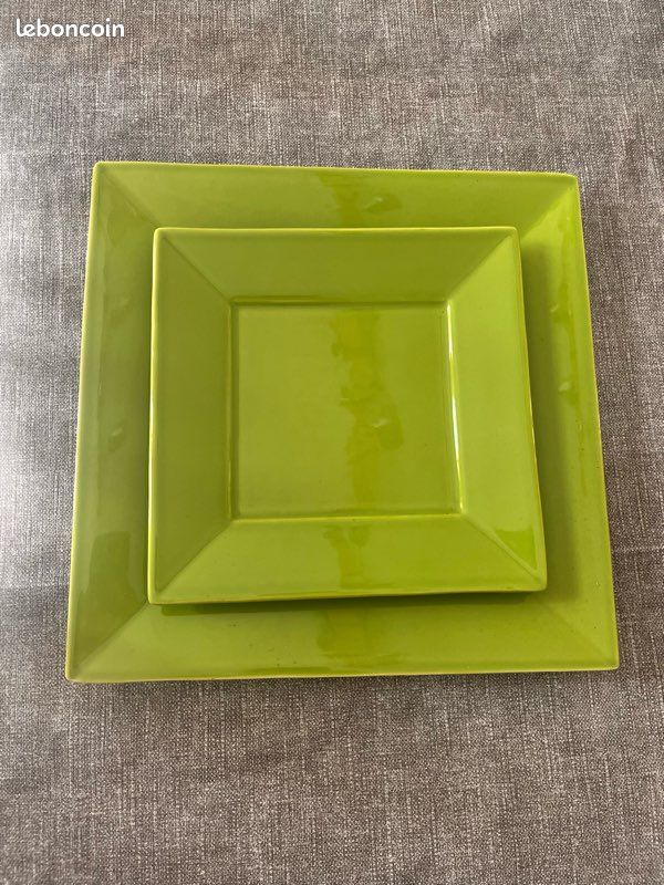 Assiette carré Porcelaine vert anis (image 3)
