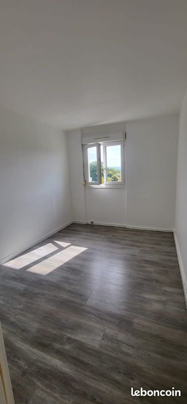 Appartement 4 pièces 67 m² · à Valentigney · 67 m² · 370 €/mois