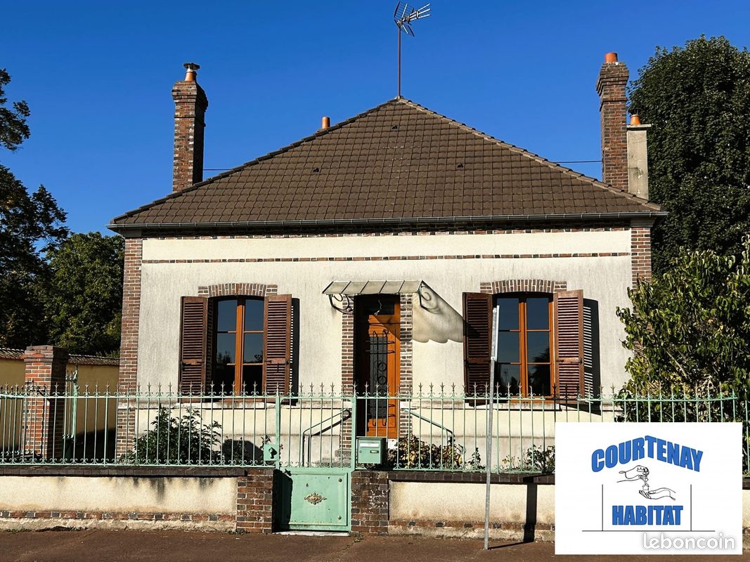 Maison 3 pièces 103 m² · à Douchy-Montcorbon · 103 m² · 117 900 €