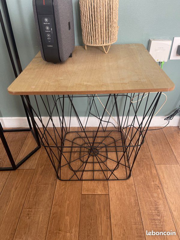 Table d’appoint (image 1)