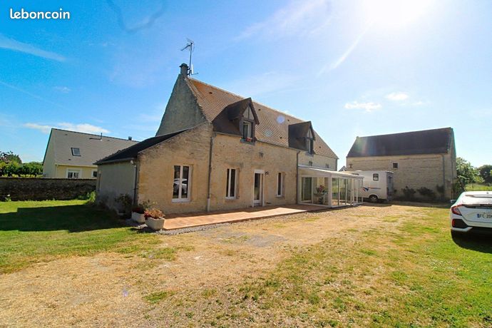 Propriété 5 pièces 140 m²