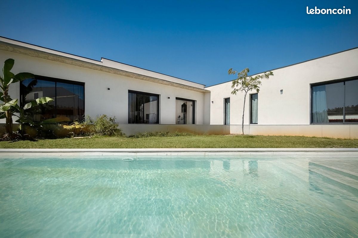 Maison 5 pièces 168 m² · à L'Isle-sur-la-Sorgue · 168 m² · 860 000 €
