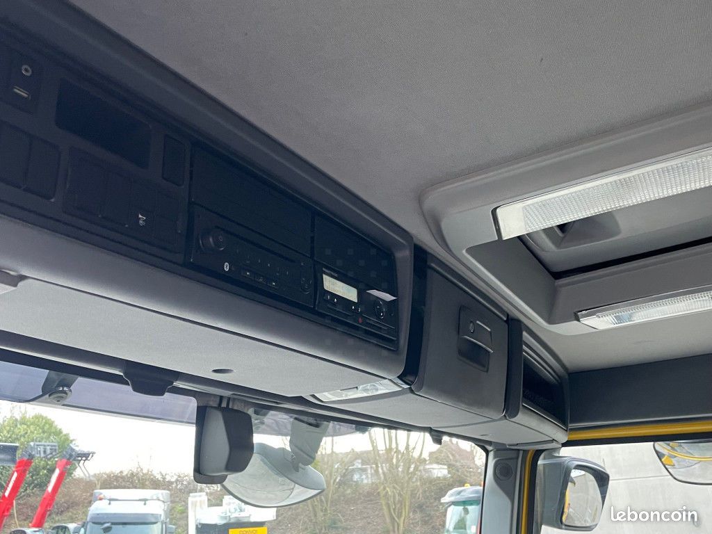Renault 4X2 C440 (image 9)