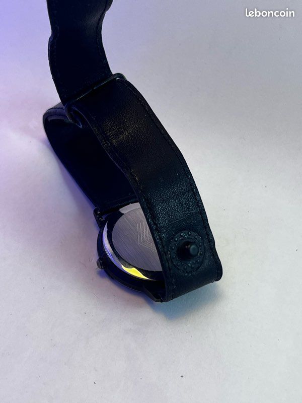 Montre Renault Style – Noire & Sobre – Bracelet pression (image 8)