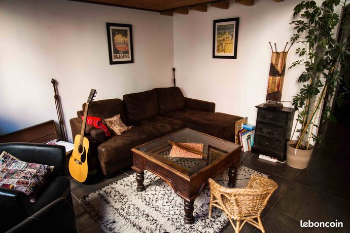 Appartement Canut T3 rénové avec charme (2 chambres) — 11
