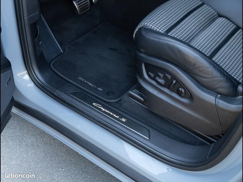 Porsche Cayenne Coupé 3.0 V6 519ch S E-Hybrid (image 12)