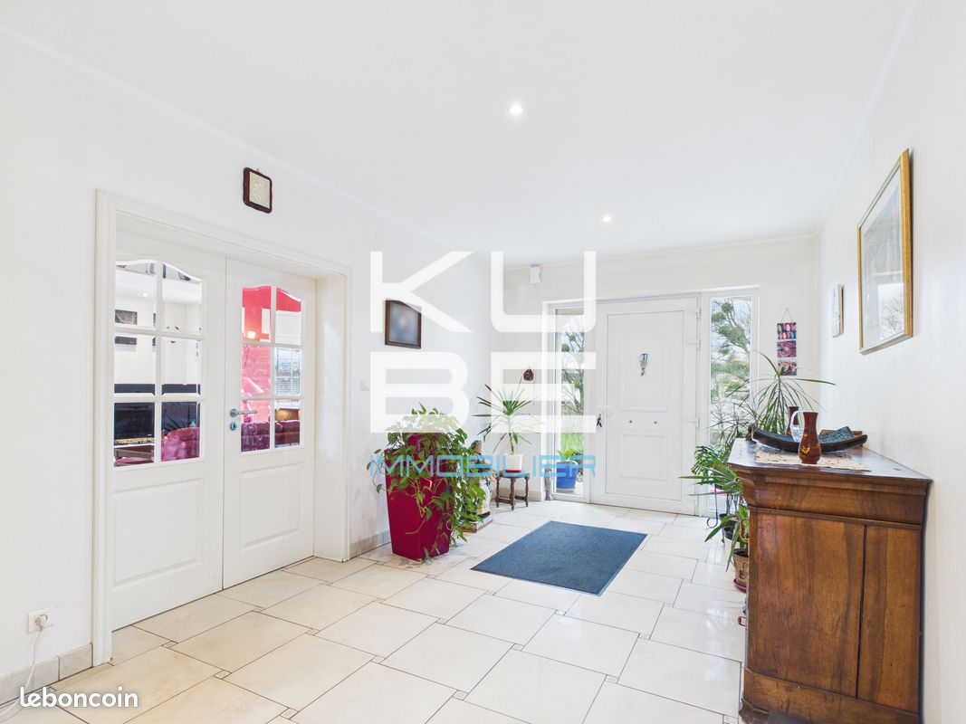 Maison 8 pièces 220 m² · à Thionville · 220 m² · 859 000 €