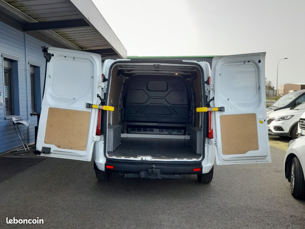 Ford transit custom fourgon l1h1 2.0 ecoblue 130 bva trend business prix 18500 ht (image 9)