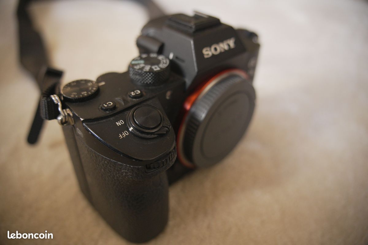 SONY A7 III (a7 3 ILCE-7M3) + ACCESSOIRES (image 3)