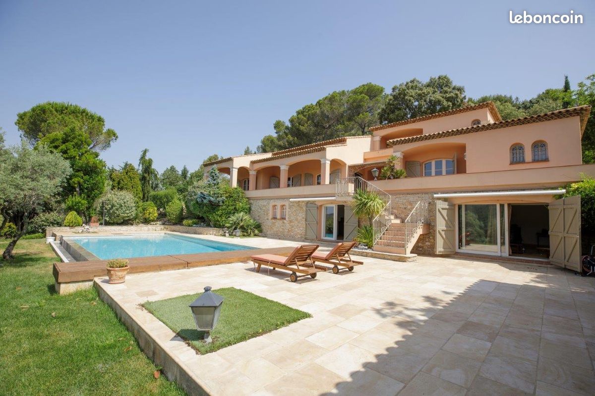 Maison 8 pièces 404 m² · à Simiane-Collongue · 404 m² · 1 695 000 €