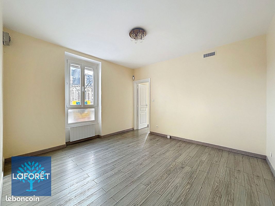 Appartement 2 pièces 41 m² · à Corbeil-Essonnes · 41 m² · 109 000 €